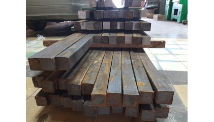 квадрат стальной кованый 35x35 мм Ст3пс купить в Омске