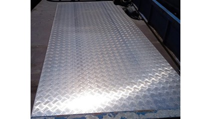 лист алюминиевый рифленый квинтет 0,3 мм АМг2Н2 купить в Омске