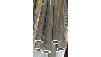 Трубу алюминиевую прессованную 52x10 мм А6 купить в Омске