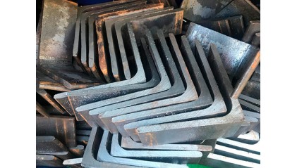 уголок стальной гнутый равнополочный 40x40x2,5 мм Ст3пс купить в Омске