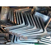 Уголок стальной гнутый равнополочный 100x100x5 мм С345 ГОСТ 19771-93