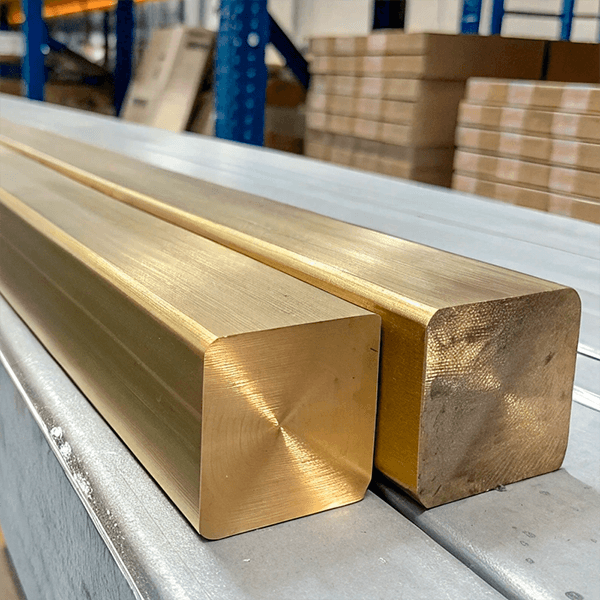 Квадрат латунный ДКВНТ 10x10 мм ЛС59-1 ГОСТ 2060-2006 фото