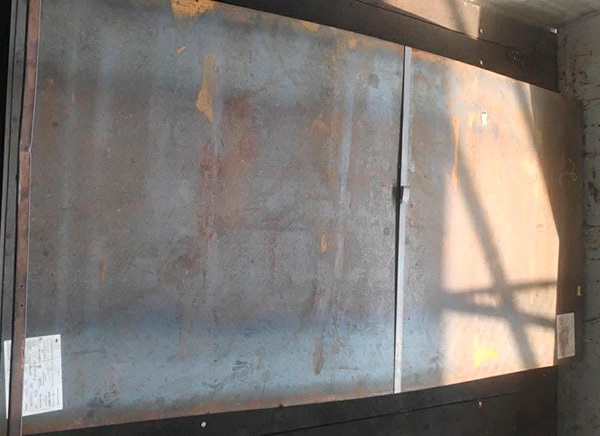 Лист стальной горячекатаный 1x1250x2500 мм Х12МФ ГОСТ 19903-2015 фото