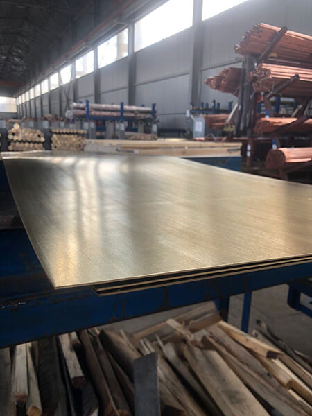 Листы горячекатаные стальные купить Листы горячекатаные стальные