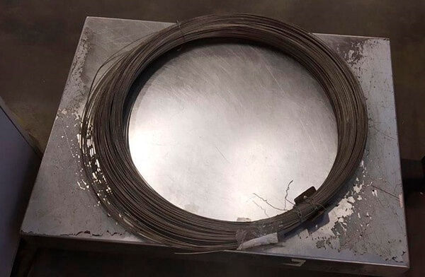 Проволока нержавеющая сварочная 0,8 мм СВ-10Х17Т ГОСТ 2246-70 фото